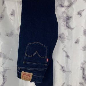 Women’s Levi Jeans